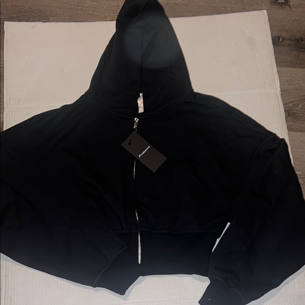 Fabletics NWT  Black Zip-Up cropped Jacket size XS
